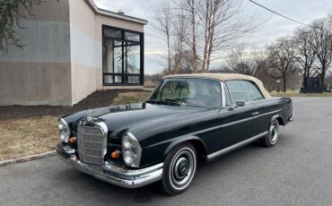 Mercedes-Benz-250SE-Cabriolet-1967-1