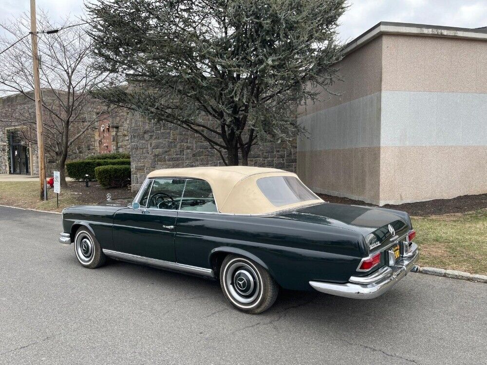 Mercedes-Benz-250SE-Cabriolet-1967-5