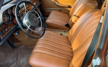 Mercedes-Benz-300-SEL-Berline-1971-Brown-Tan-226918-8