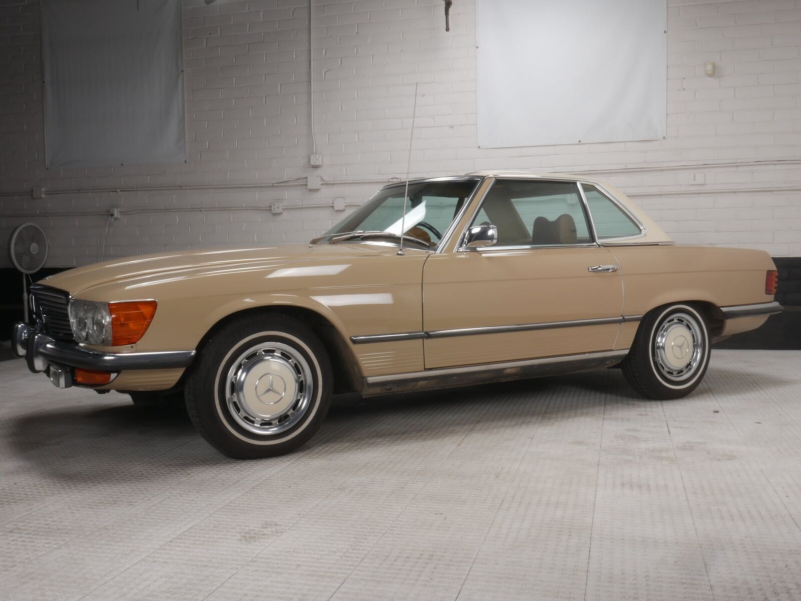 Mercedes-Benz-300-Series-1972-7