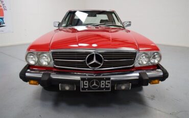 Mercedes-Benz-300-Series-1985-Red-Black-156787-9