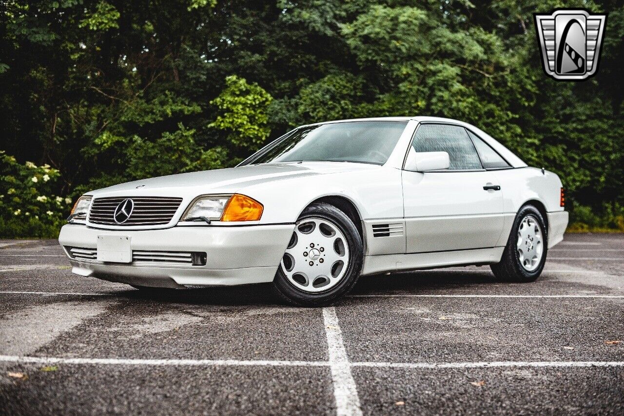 Mercedes-Benz-300-Series-1990-White-Blue-173592-2