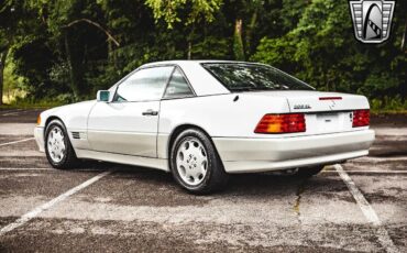 Mercedes-Benz-300-Series-1990-White-Blue-173592-4