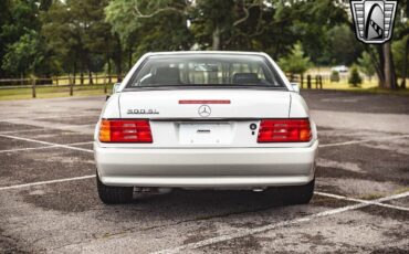 Mercedes-Benz-300-Series-1990-White-Blue-173592-5