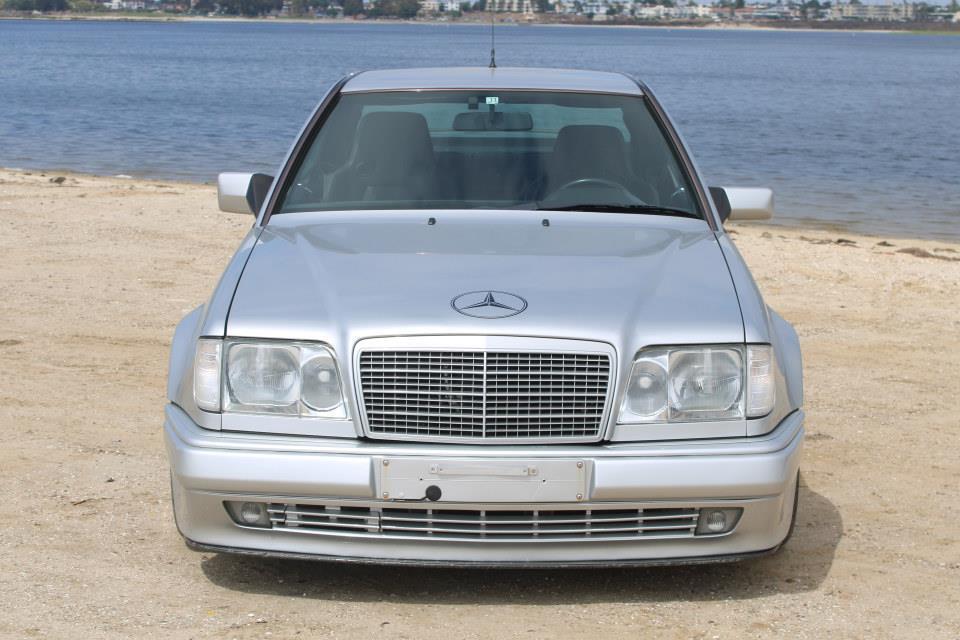 Mercedes-Benz-300-Series-1991-Silver-Black-64374-19