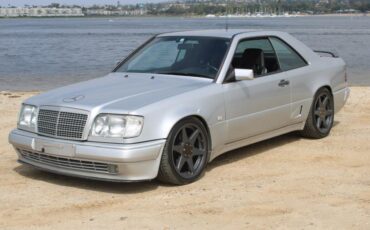 Mercedes-Benz-300-Series-1991-Silver-Black-64374-20