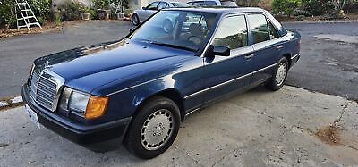 Mercedes-Benz-300-Series-Berline-1986-Blue-Palomino-171878-1