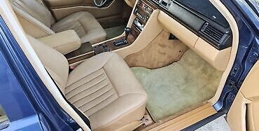 Mercedes-Benz-300-Series-Berline-1986-Blue-Palomino-171878-23