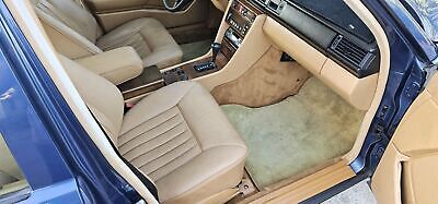 Mercedes-Benz-300-Series-Berline-1986-Blue-Palomino-171878-23