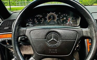 Mercedes-Benz-300-Series-Berline-1992-Black-Black-171089-8