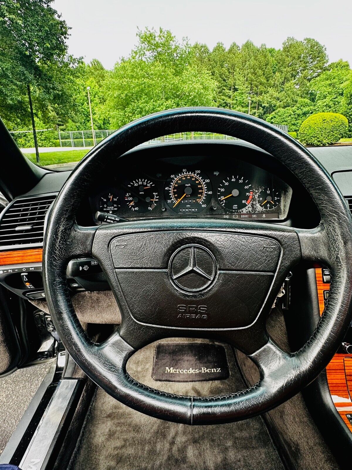 Mercedes-Benz-300-Series-Berline-1992-Black-Black-171089-8