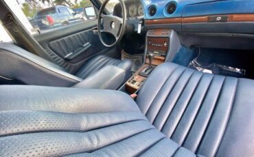 Mercedes-Benz-300-Series-Break-1985-Blue-Blue-0-2