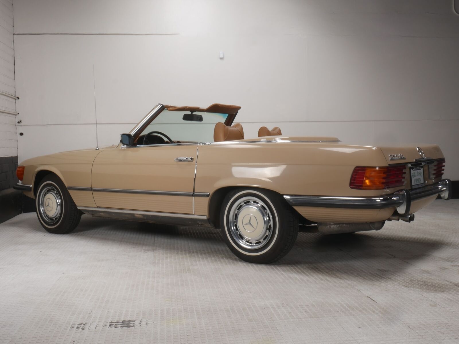 Mercedes-Benz-300-Series-Cabriolet-1972-Beige-Brown-171484-10