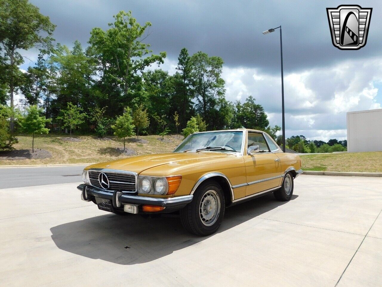 Mercedes-Benz-300-Series-Cabriolet-1972-Gold-Tan-156441-2