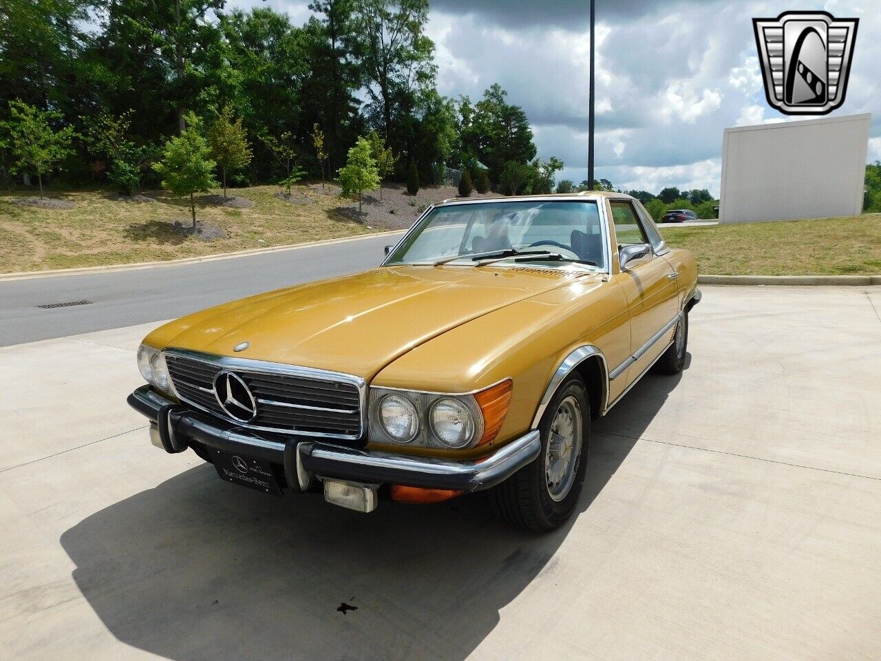 Mercedes-Benz-300-Series-Cabriolet-1972-Gold-Tan-156441-4