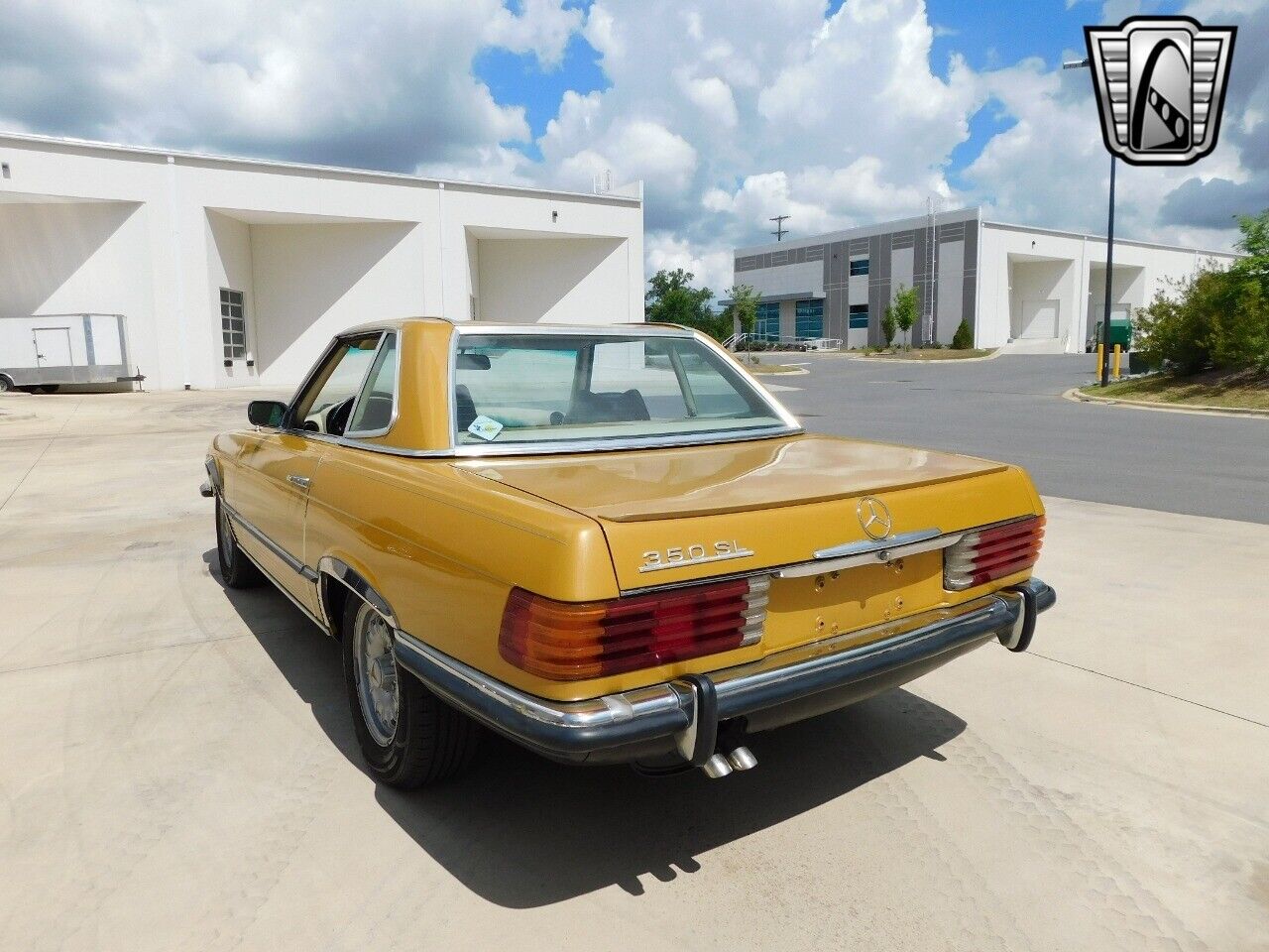 Mercedes-Benz-300-Series-Cabriolet-1972-Gold-Tan-156441-8