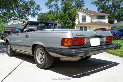 Mercedes-Benz-300-Series-Cabriolet-1983-5