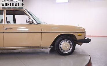 Mercedes-Benz-300D-1975-7