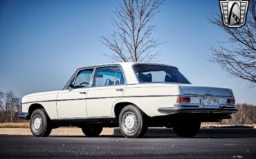 Mercedes-Benz-300SEL-1968-5