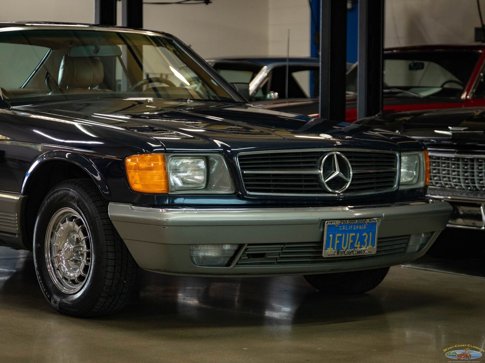 Mercedes-Benz-380-SEC-Coupe-1982-Blue-Tan-111027-11