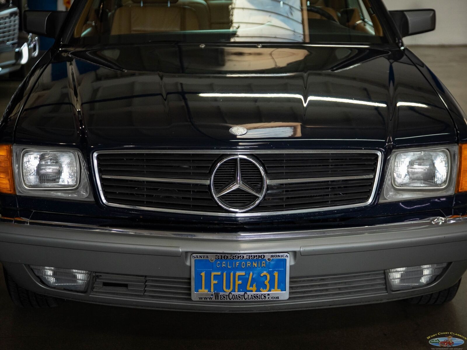 Mercedes-Benz-380-SEC-Coupe-1982-Blue-Tan-111027-14