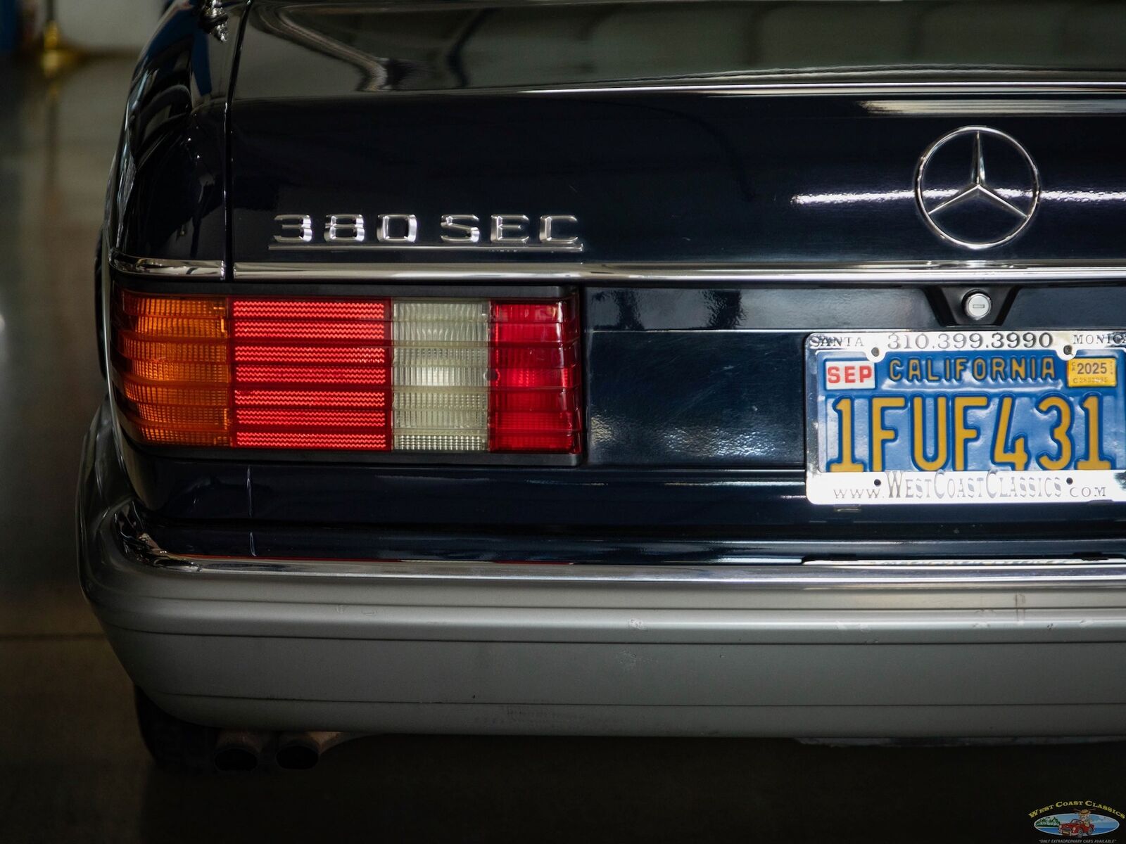 Mercedes-Benz-380-SEC-Coupe-1982-Blue-Tan-111027-17