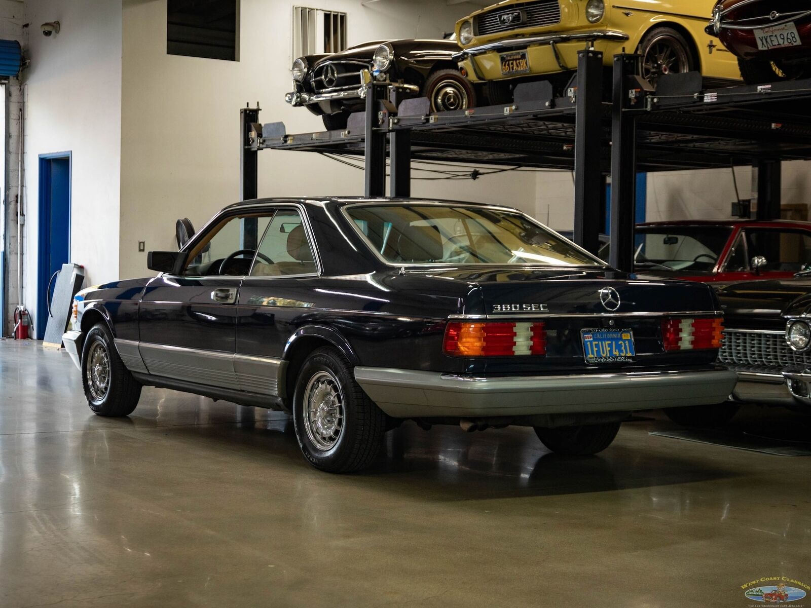 Mercedes-Benz-380-SEC-Coupe-1982-Blue-Tan-111027-20