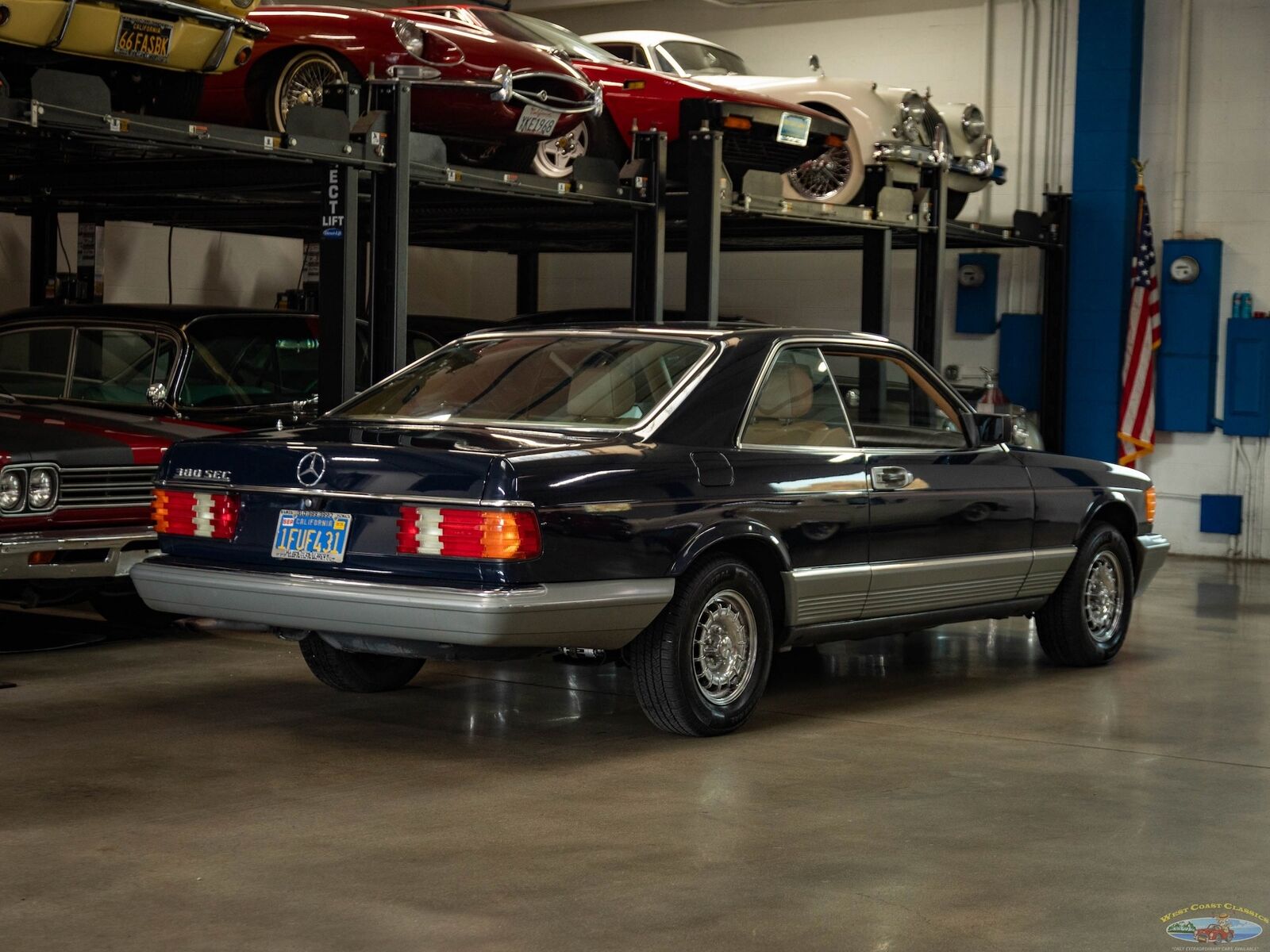 Mercedes-Benz-380-SEC-Coupe-1982-Blue-Tan-111027-23