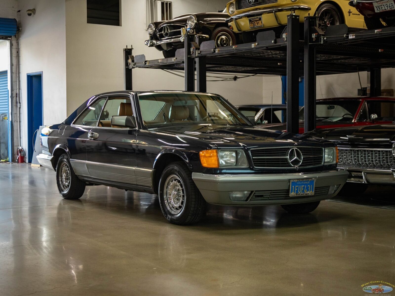 Mercedes-Benz-380-SEC-Coupe-1982-Blue-Tan-111027-9