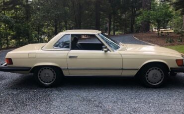 Mercedes-Benz-380-SL-Cabriolet-1981-1