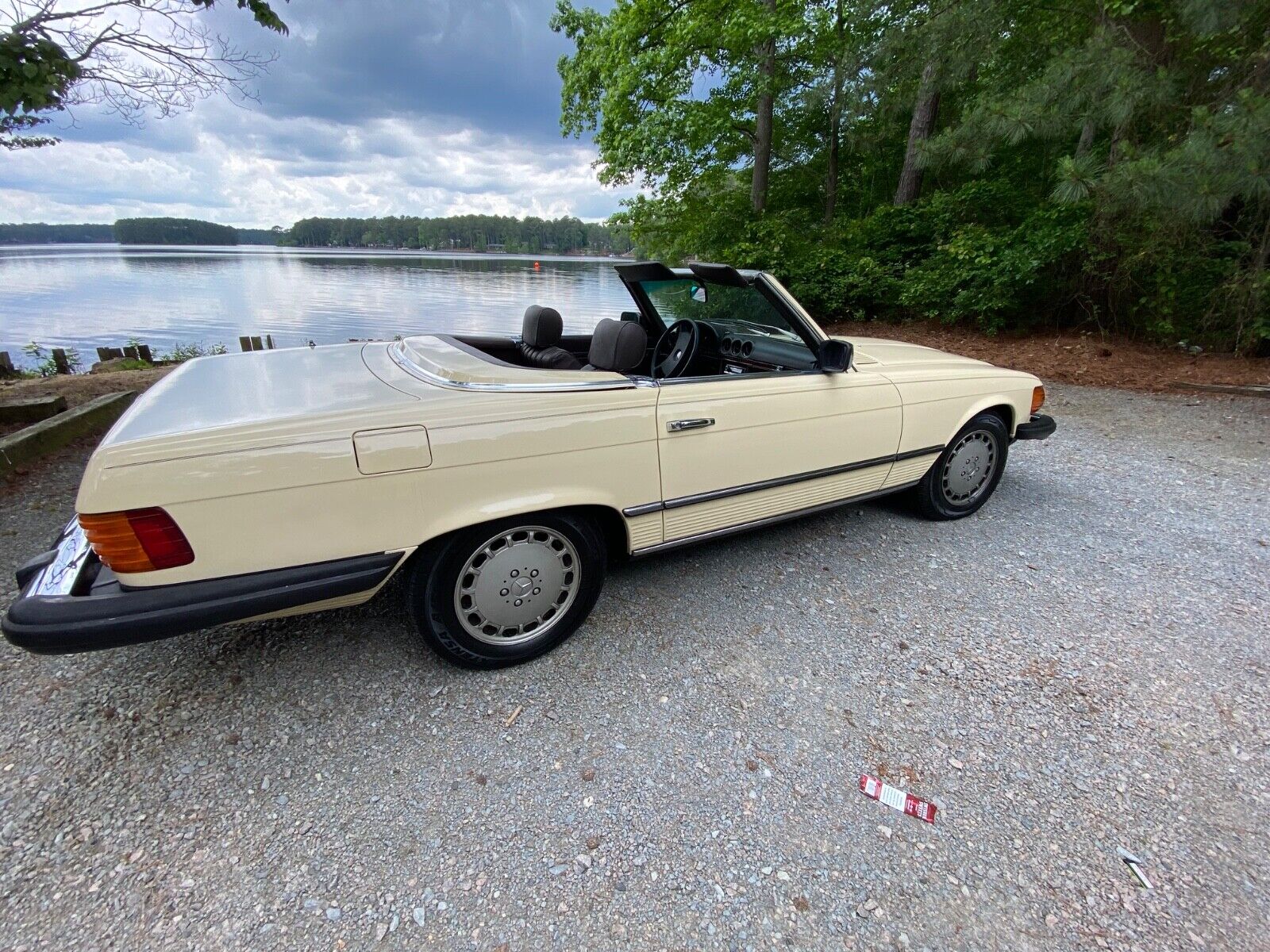 Mercedes-Benz-380-SL-Cabriolet-1981-11