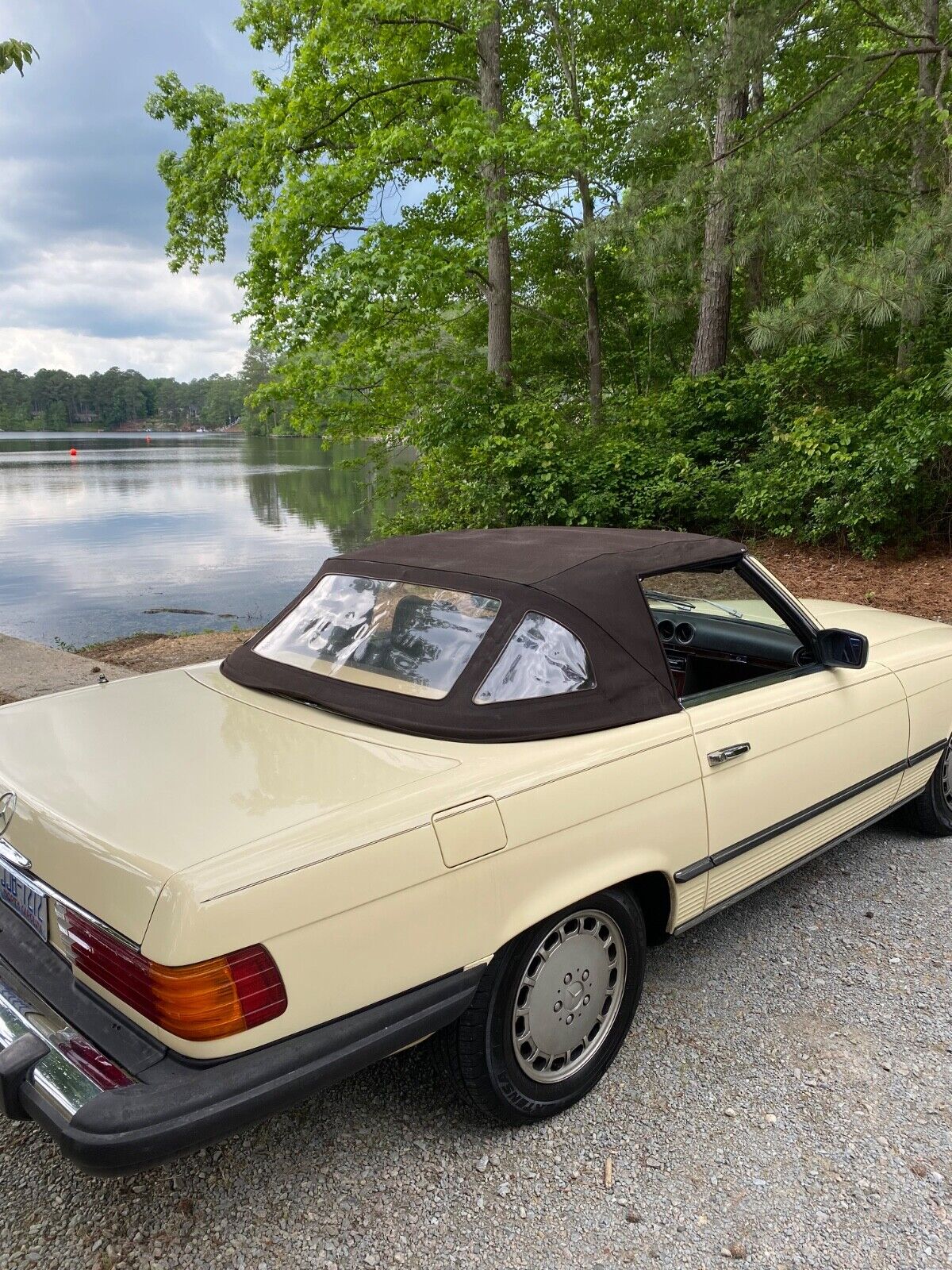 Mercedes-Benz-380-SL-Cabriolet-1981-15