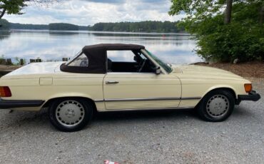 Mercedes-Benz-380-SL-Cabriolet-1981-16