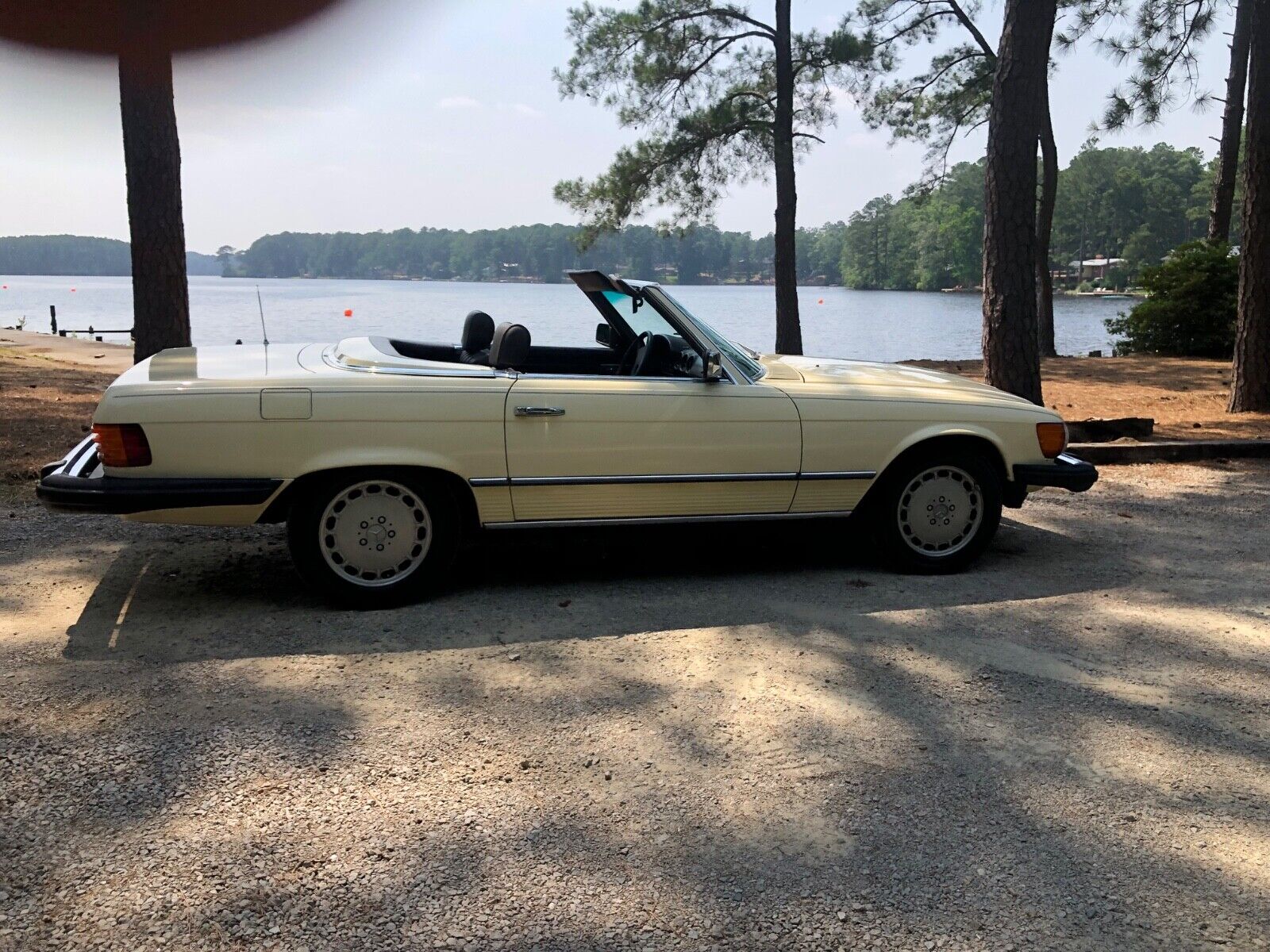 Mercedes-Benz-380-SL-Cabriolet-1981-2