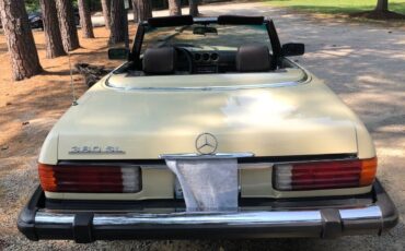 Mercedes-Benz-380-SL-Cabriolet-1981-4