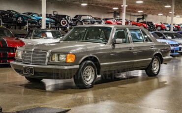 Mercedes-Benz-380SEL-Berline-1983-Gray-Gray-319408-7