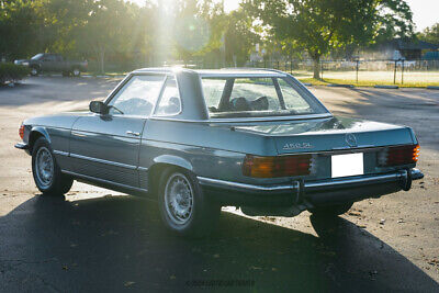 Mercedes-Benz-400-Series-1974-15