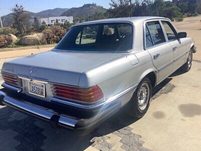 Mercedes-Benz-450se-Berline-1976-Silver-Blue-262647-10