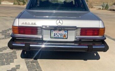 Mercedes-Benz-450se-Berline-1976-Silver-Blue-262647-15