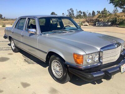 Mercedes-Benz-450se-Berline-1976-Silver-Blue-262647-8