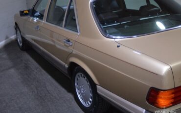 Mercedes-Benz-500-Series-1986-Gold-Red-88437-6