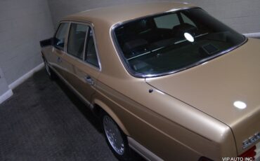 Mercedes-Benz-500-Series-1986-Gold-Red-88437-8