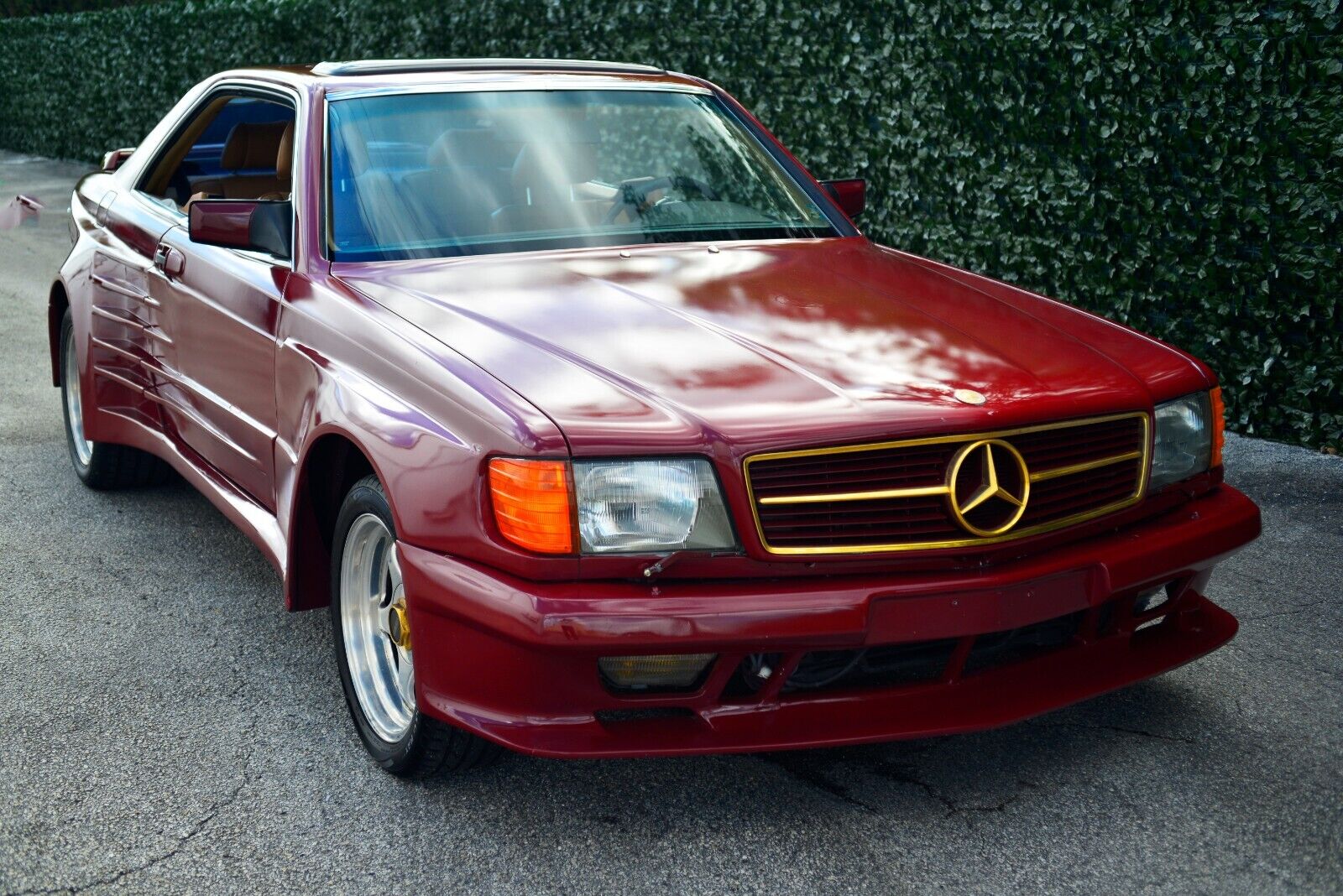 Mercedes-Benz-500-Series-Coupe-1983-Burgundy-Tan-181101-17