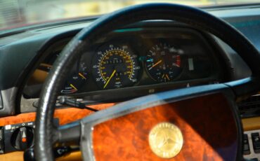 Mercedes-Benz-500-Series-Coupe-1983-Burgundy-Tan-181101-29