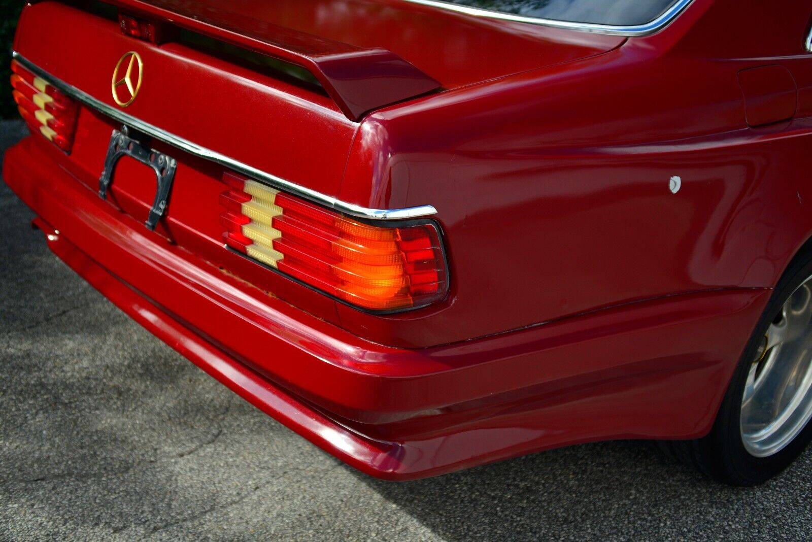 Mercedes-Benz-500-Series-Coupe-1983-Burgundy-Tan-181101-38