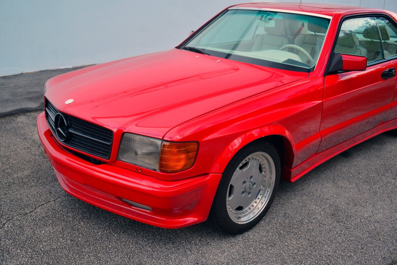 Mercedes-Benz-500-Series-Coupe-1987-Red-White-115551-10