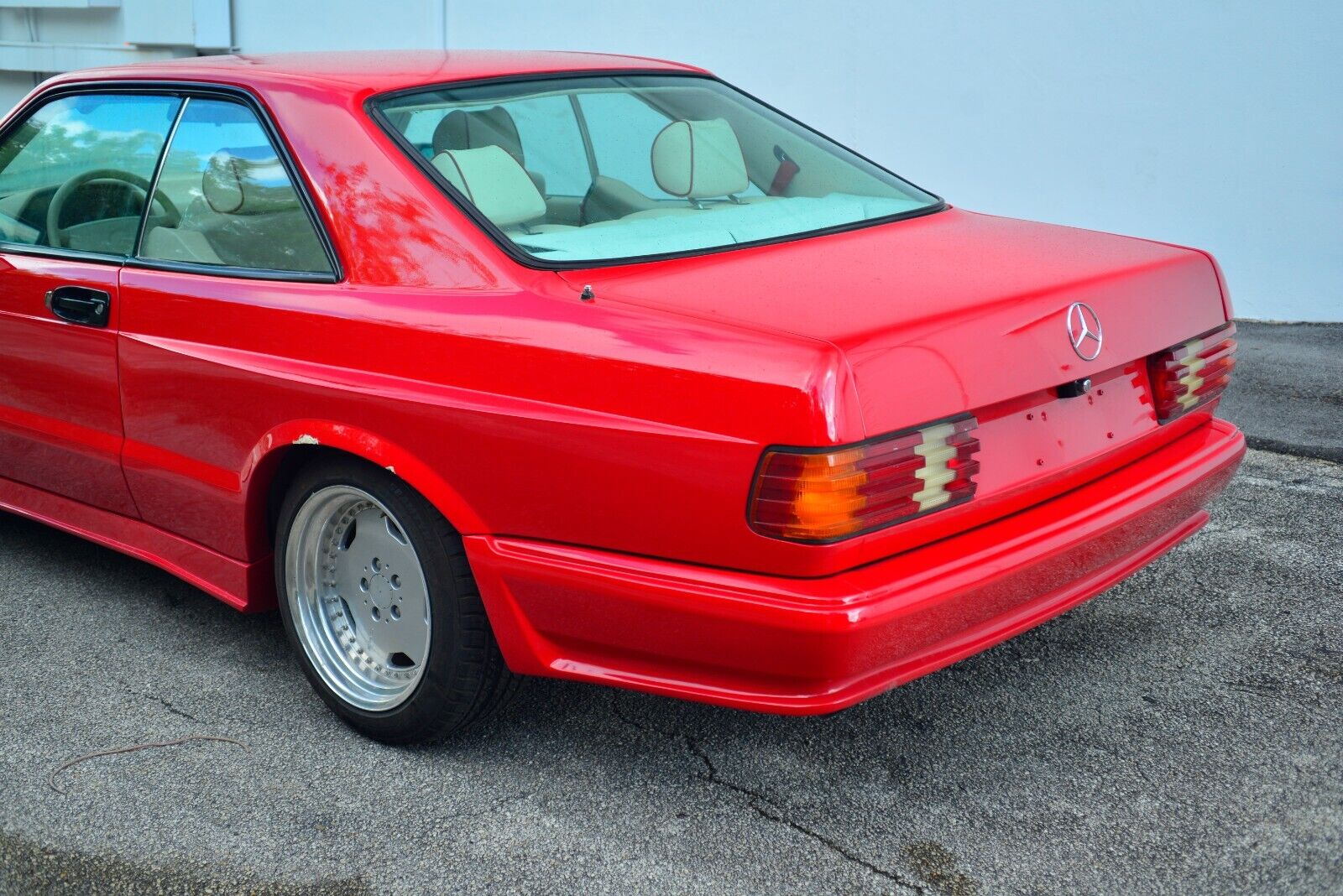 Mercedes-Benz-500-Series-Coupe-1987-Red-White-115551-12