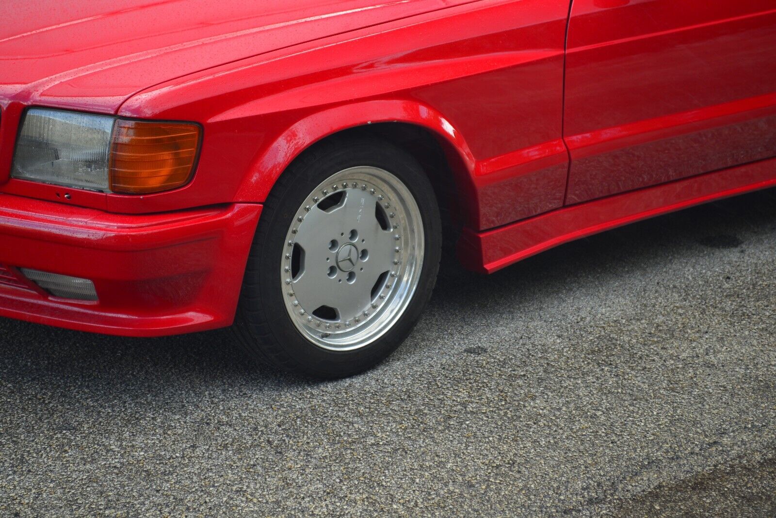 Mercedes-Benz-500-Series-Coupe-1987-Red-White-115551-14