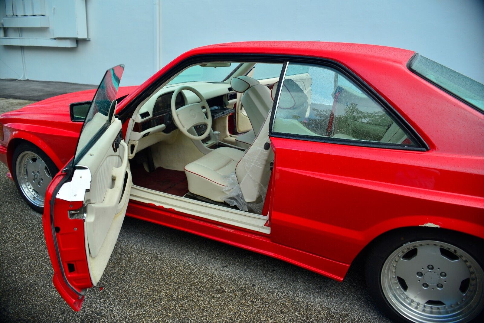 Mercedes-Benz-500-Series-Coupe-1987-Red-White-115551-22