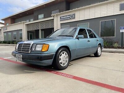 Mercedes-Benz-E-Class-1991-Blue-120862-1